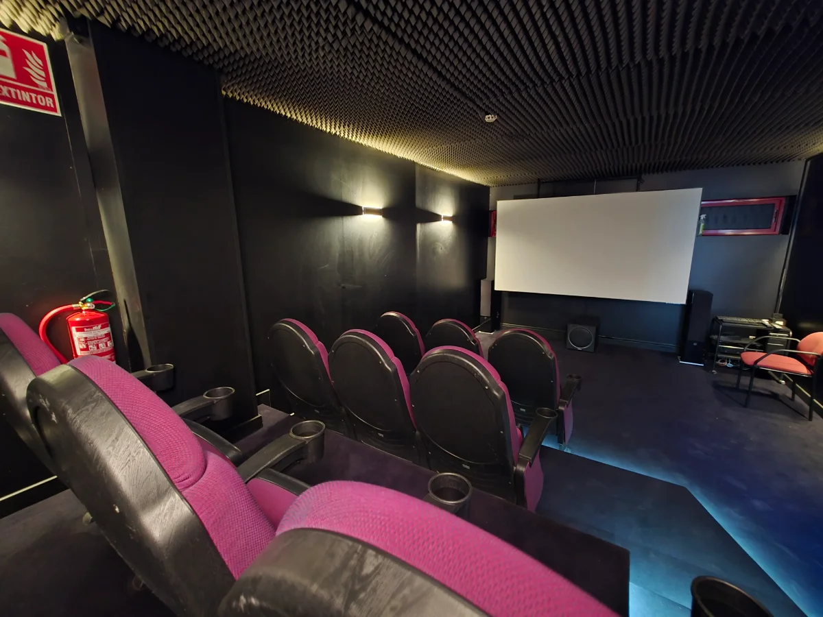 sala de visionado — Squirrel Studio Space